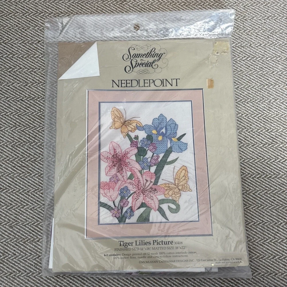 Something Special DECO TIGER LILIES Colored Needlepoint Stitch Kit 30408